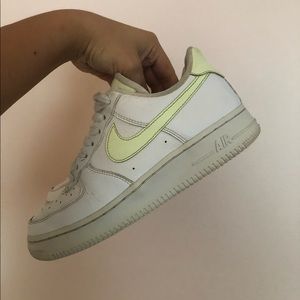 Womens Nike Air Force 1